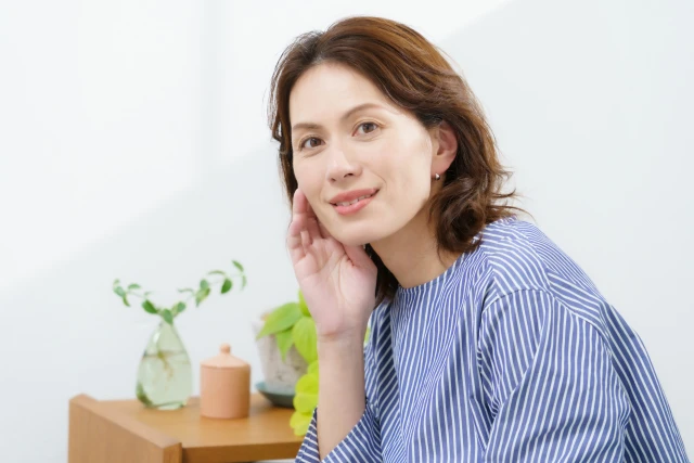 微笑む女性